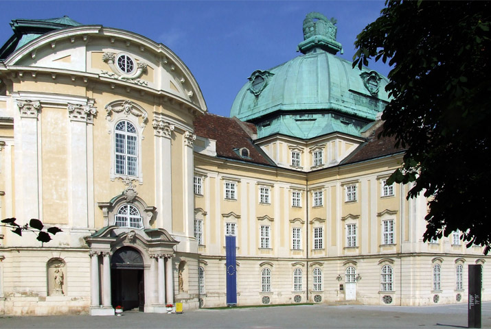 Klosterneuburg, Augustiner Chorherrenstift